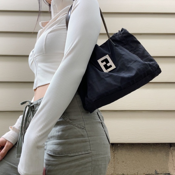 ✨🍒Authentic Y2K Fendi mini handbag✨🍒 - Picture 1 of 15